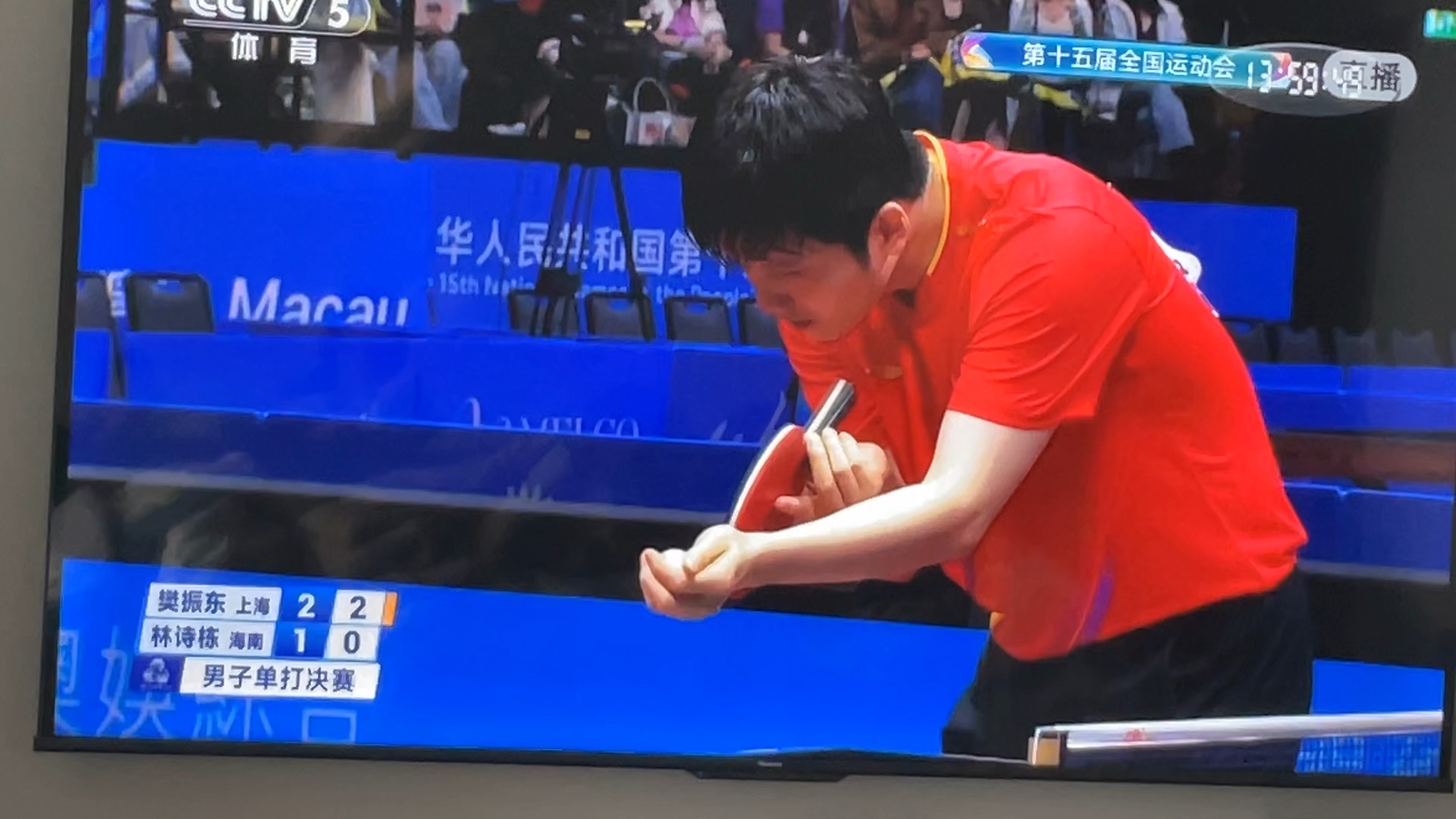 爱游戏-英格兰队碾压法国队，樊振东统治全场的简单介绍