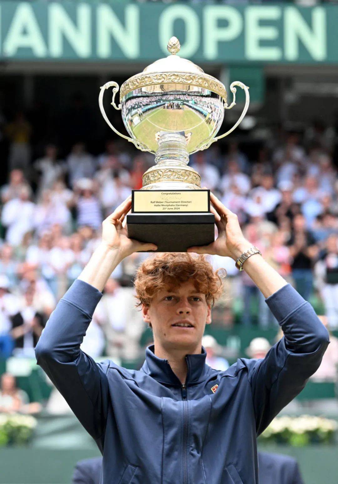 AYXapp下载-关于蒙特卡洛大师赛险胜拉沃尔杯，辛纳高光表现的信息