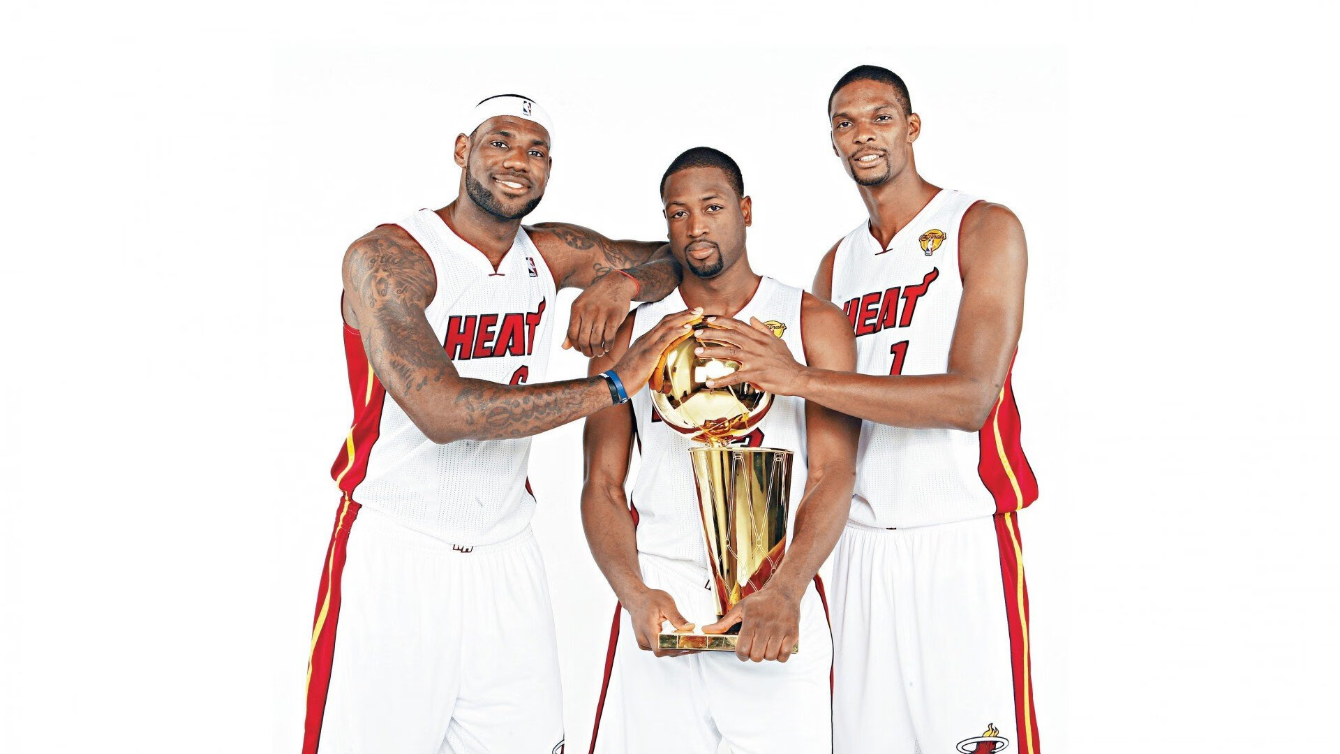 从公牛速胜到欧文接管，篮球世界的双重变奏