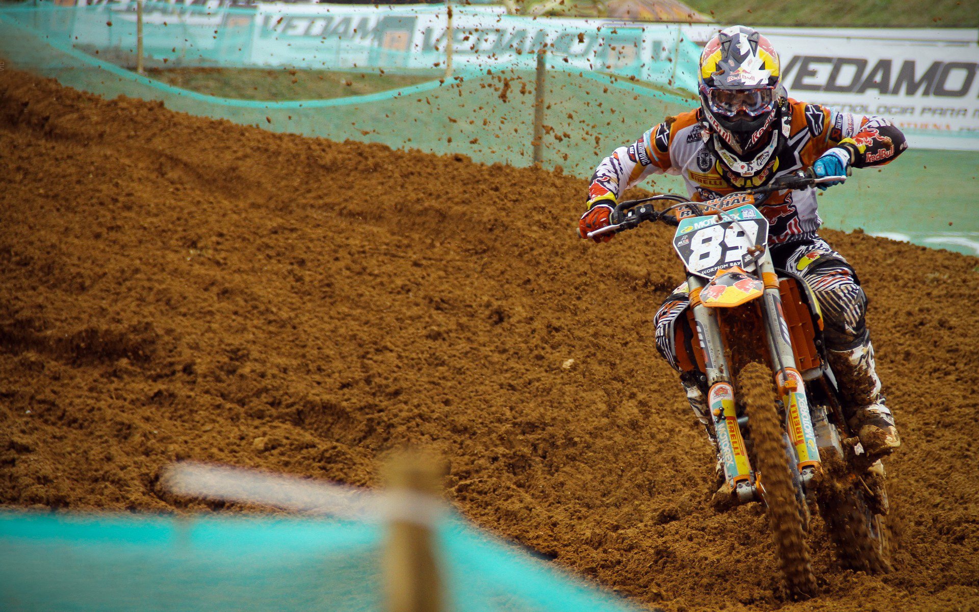 布克关键节点连续得分，火箭决胜局带走广东队，一场定义系列赛的巨星时刻