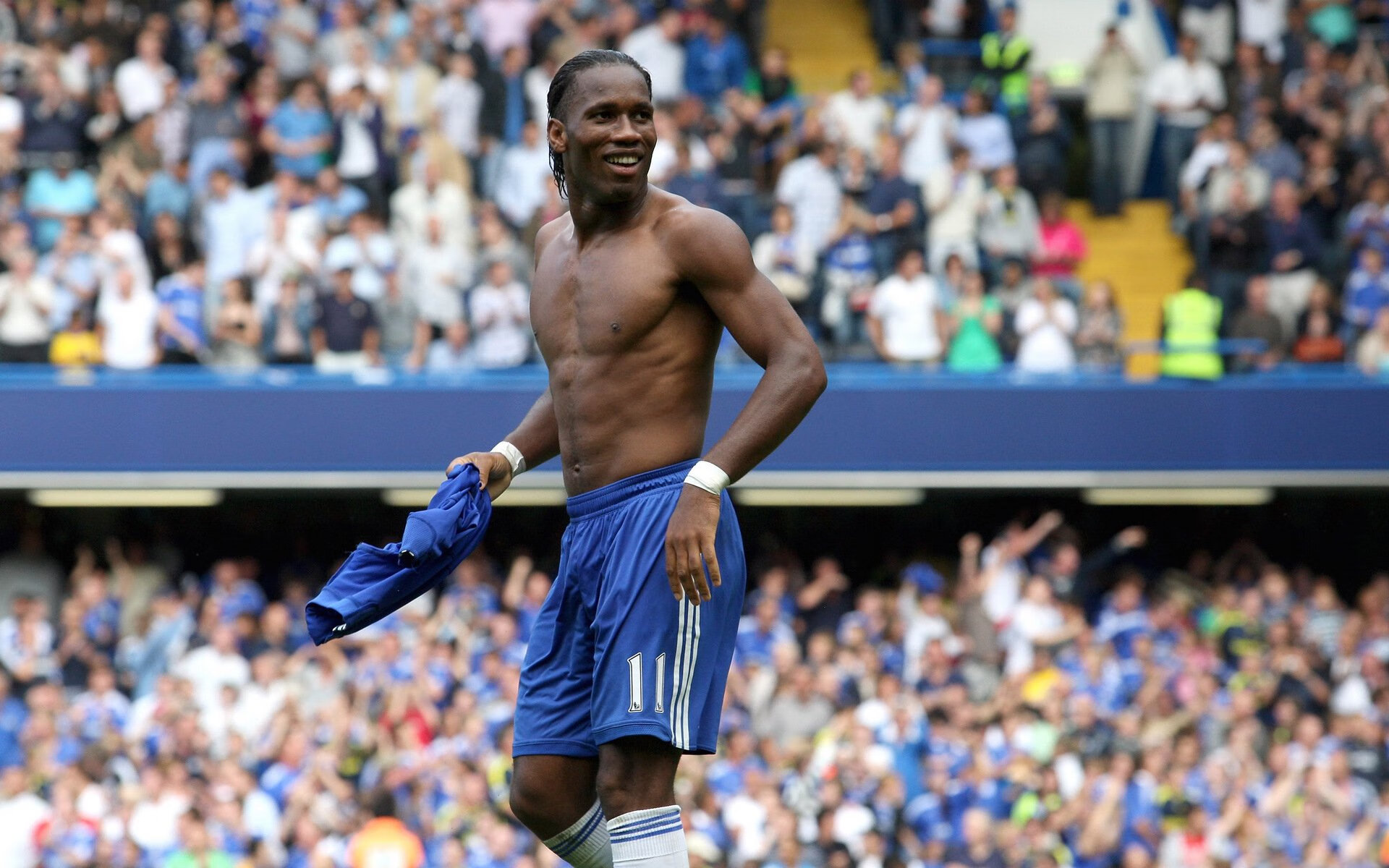 劳塔罗展现巨星价值，几内亚正面击溃马里—非洲杯的战术革命与个体光芒